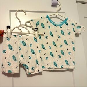 Kyte Baby Retired Cuddle Otter Print Shorts T-shirt Matching Set Size 2T